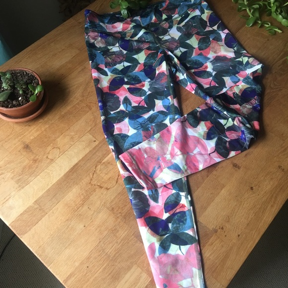 *SOLD* Anthropologie Pure + Good floral leggings - Picture 5 of 8